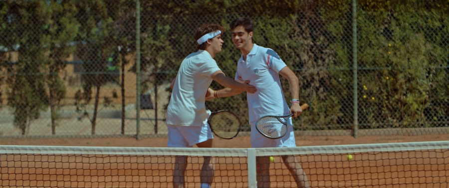 Solo Javier Tenis jugando con amigos